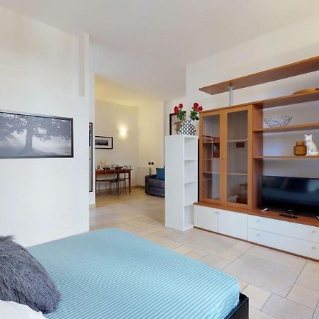 Apartment With Private Garden Near San Siro Stadium 밀라노 외부 사진